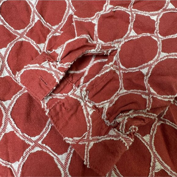 Time And Tru Womens Long Sleeve Blouse Red Rum Circle Print Size L 12-14 Cotton - Picture 6 of 6
